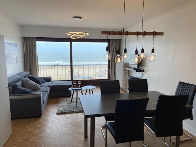 Golfslag Apartamento Blankenberge Exterior foto